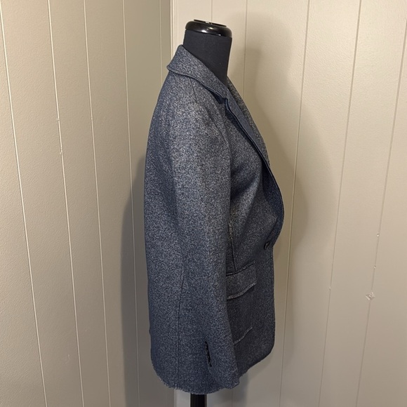 Banana Republic women’s 2 Wool Blend Gray Double Knit Blazer Jacket - Picture 3 of 7